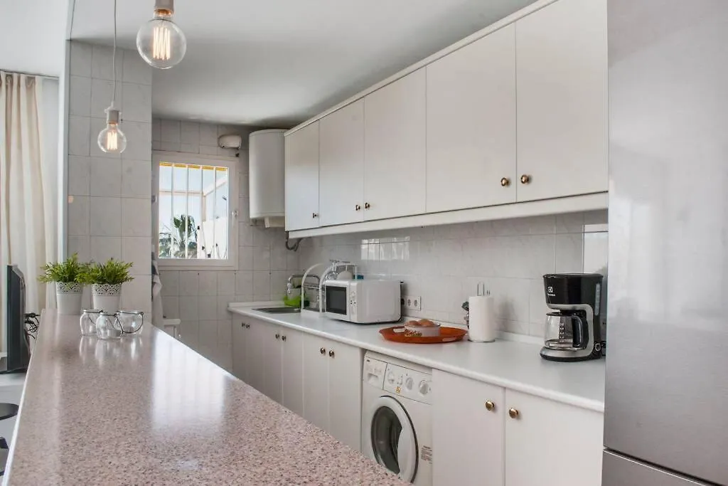 Beachfront Location In Benalmadena By Costarentals - Ref 70 Apartment